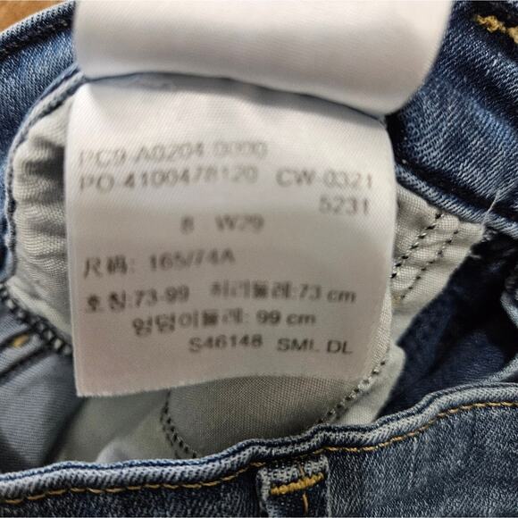 Signature Levi Strauss Mid Rise Bermuda Medium Wash Cuffed Denim Jeans Shorts 8 - Picture 12 of 12